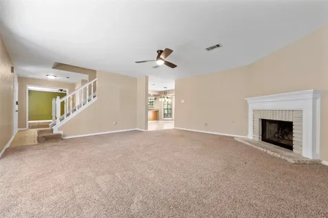 23 Eagle Rock Pl Place The Woodlands TX 77381
