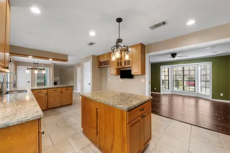 23 Eagle Rock Pl Place The Woodlands TX 77381