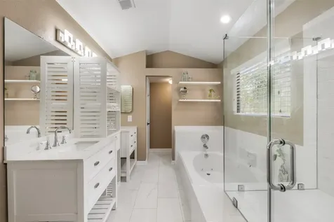 23 Eagle Rock Pl Place The Woodlands TX 77381