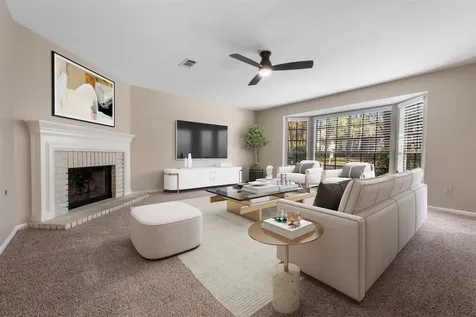 23 Eagle Rock Pl Place The Woodlands TX 77381