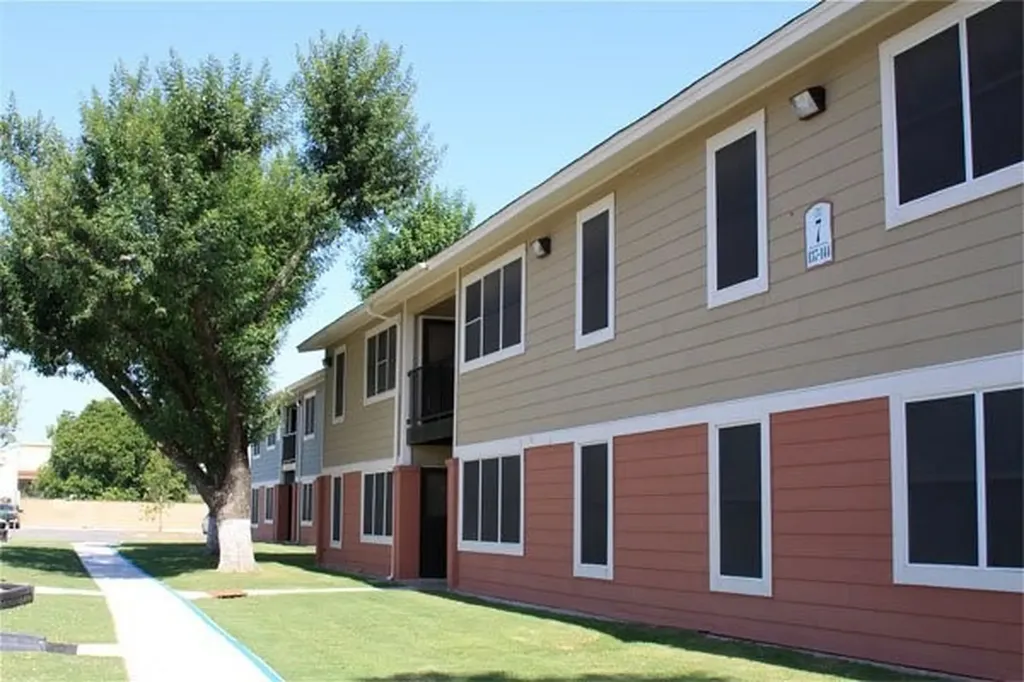 5635 W W Cesar E Chavez Boulevard San Antonio TX 78237