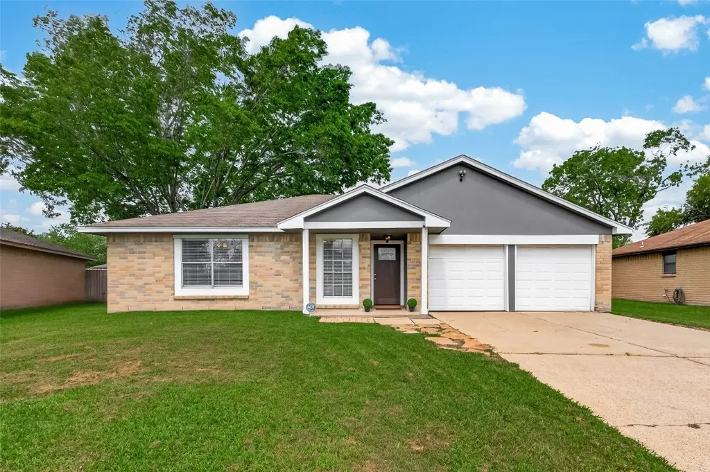 7419 S Choctaw Street Baytown TX 77521