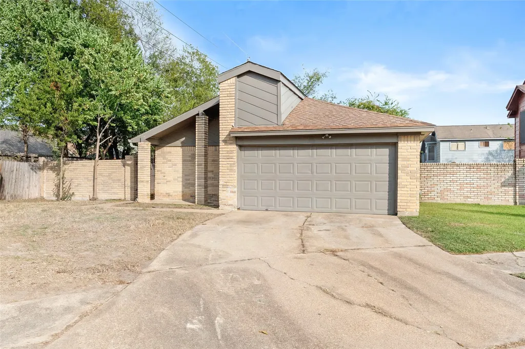 10746 Staghill Drive Houston TX 77064