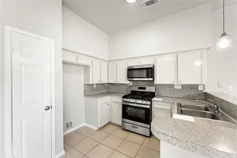 10746 Staghill Drive Houston TX 77064