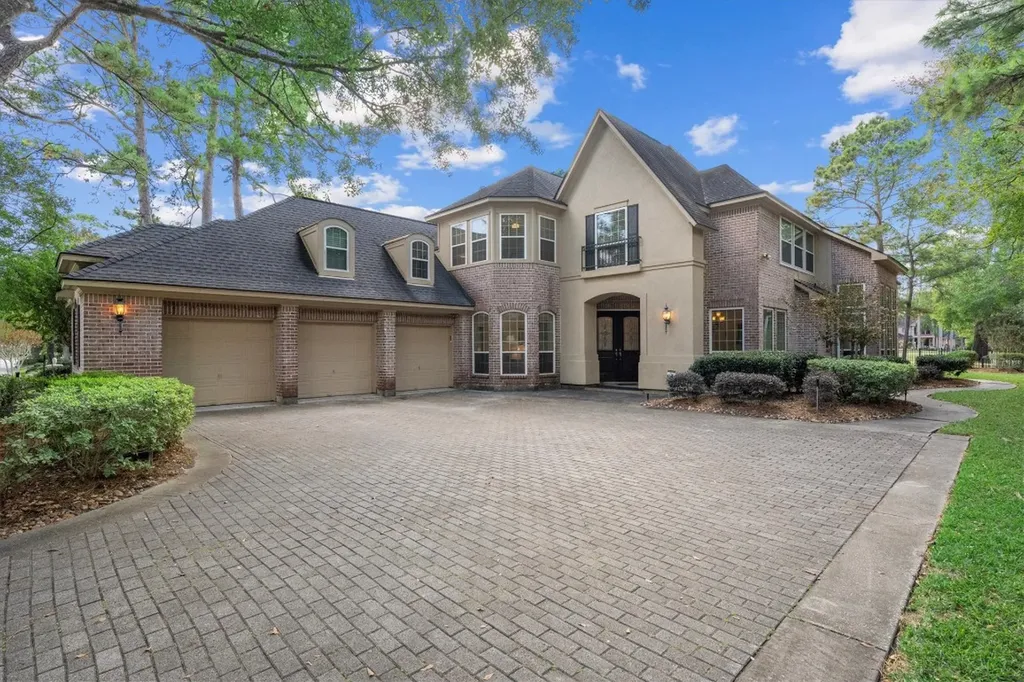 2115 Fairway Green Drive Kingwood TX 77339