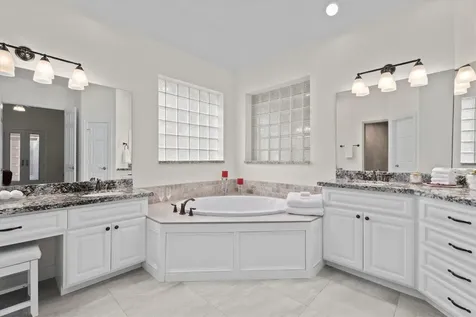 2115 Fairway Green Drive Kingwood TX 77339