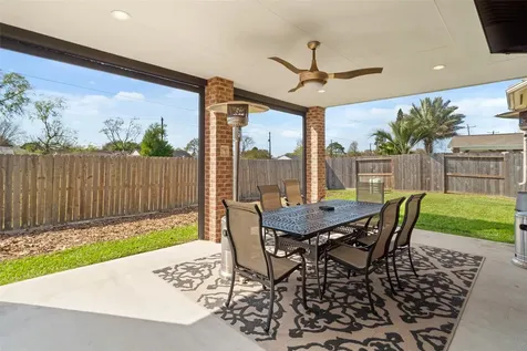 3714 Apple Tree Circle W La Porte TX 77571