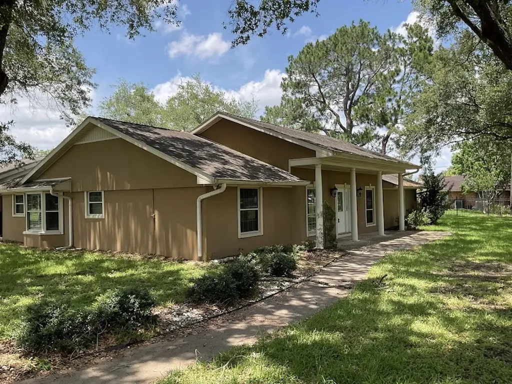 2323 Stevenson Road Cr391 Pearland TX 77581