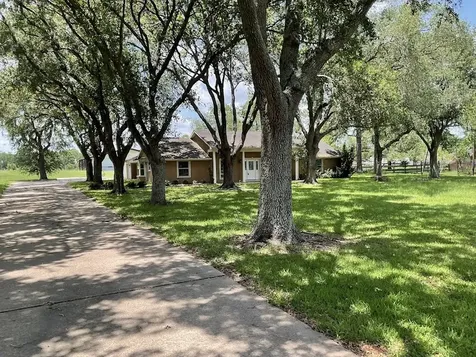 2323 Stevenson Road Cr391 Pearland TX 77581