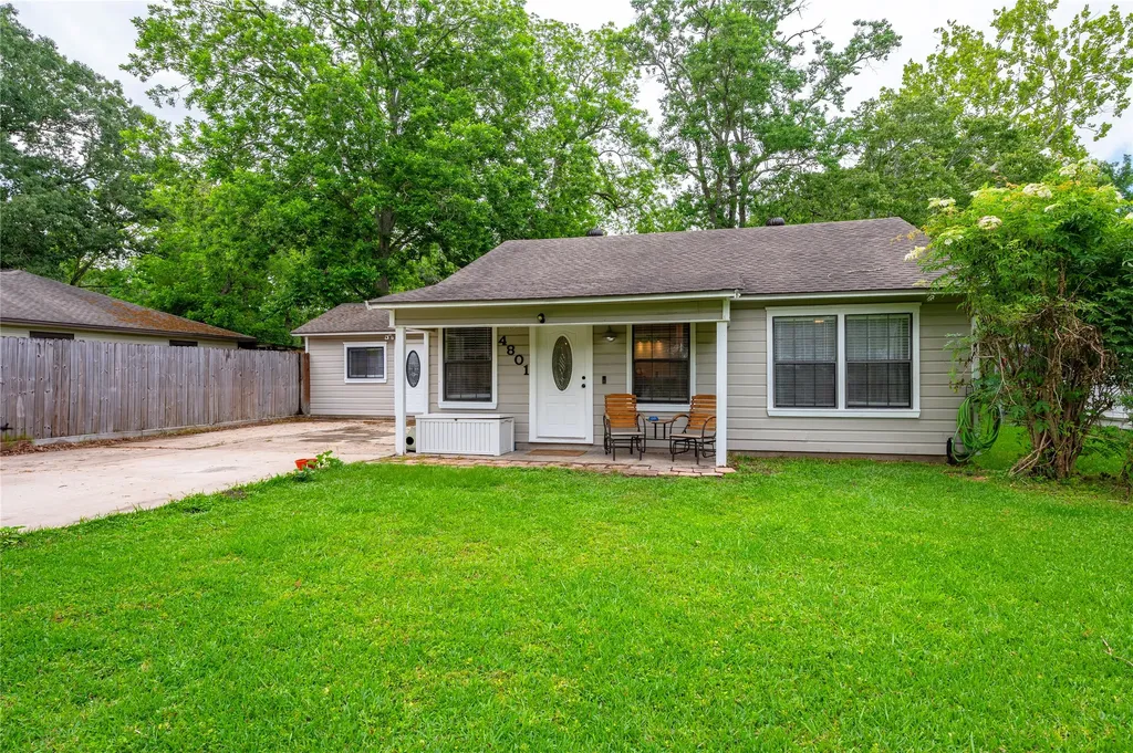 4801 44th Street Dickinson TX 77539