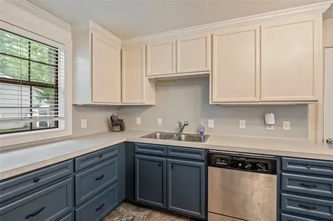 4801 44th Street Dickinson TX 77539