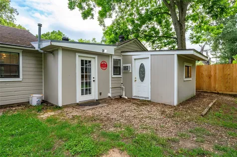 4801 44th Street Dickinson TX 77539