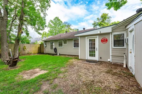4801 44th Street Dickinson TX 77539
