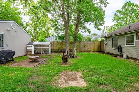 4801 44th Street Dickinson TX 77539