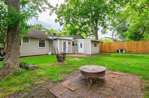 4801 44th Street Dickinson TX 77539
