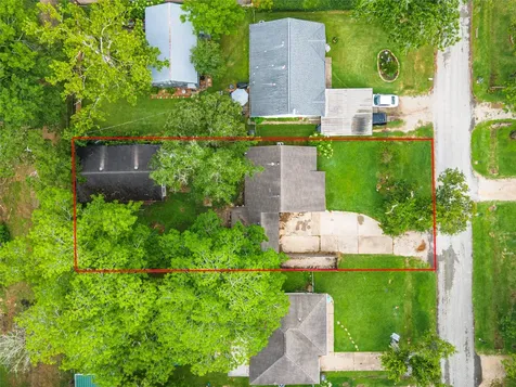 4801 44th Street Dickinson TX 77539