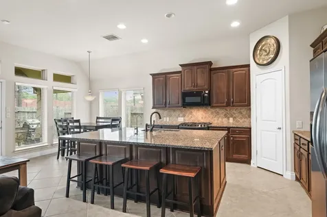 2816 Leafwood Lane Pearland TX 77584