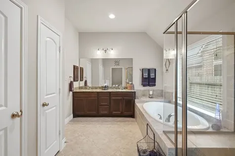 2816 Leafwood Lane Pearland TX 77584