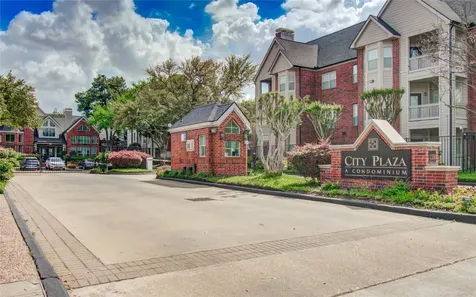 1330 Old Spanish Trail 4306 Houston TX 77054