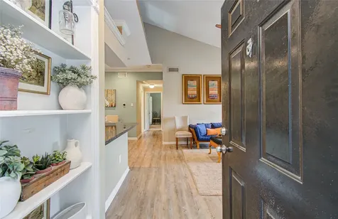 1330 Old Spanish Trail 4306 Houston TX 77054
