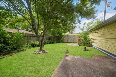 127 Marlin Avenue Galveston TX 77550