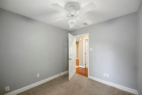127 Marlin Avenue Galveston TX 77550