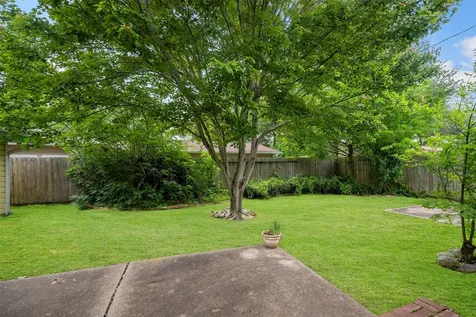 127 Marlin Avenue Galveston TX 77550