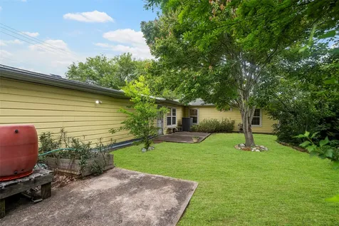 127 Marlin Avenue Galveston TX 77550