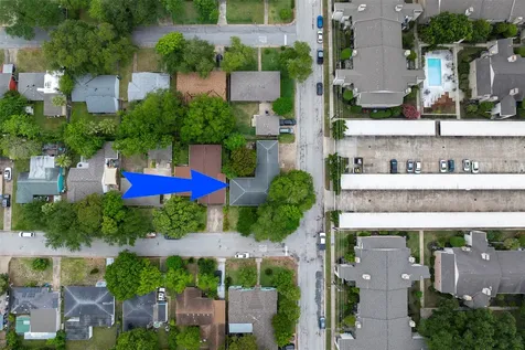 127 Marlin Avenue Galveston TX 77550