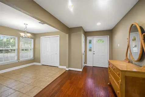 127 Marlin Avenue Galveston TX 77550