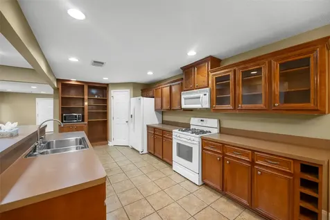 127 Marlin Avenue Galveston TX 77550