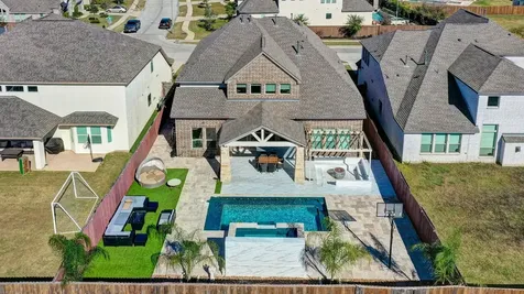 4330 Basin Park Drive Manvel TX 77578