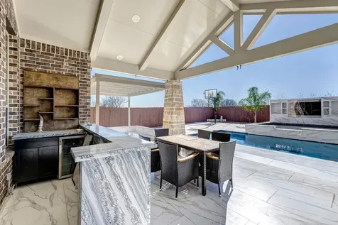 4330 Basin Park Drive Manvel TX 77578