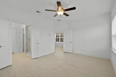 5227 Celestial Court Iowa Colony TX 77583