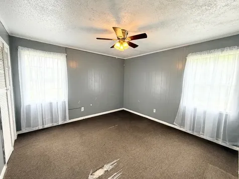 204 N Us Highway 287 Elkhart TX 75839