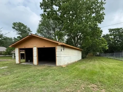 204 N Us Highway 287 Elkhart TX 75839