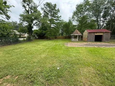204 N Us Highway 287 Elkhart TX 75839