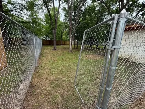 204 N Us Highway 287 Elkhart TX 75839