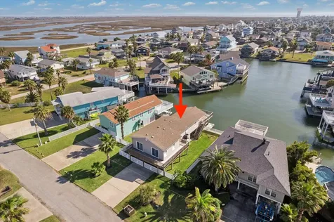 16537 Tortuga Way Jamaica Beach TX 77554