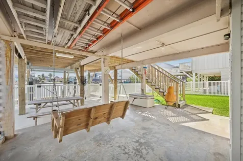 16537 Tortuga Way Jamaica Beach TX 77554