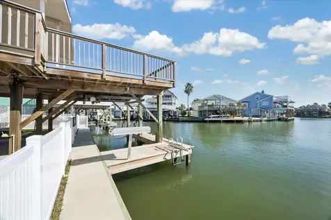 16537 Tortuga Way Jamaica Beach TX 77554