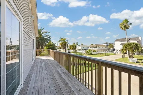 16537 Tortuga Way Jamaica Beach TX 77554