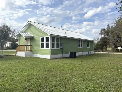 102 Terral Court Cameron TX 76520