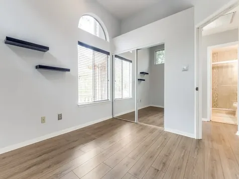 39 N Lakeridge Circle The Woodlands TX 77381