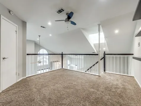 39 N Lakeridge Circle The Woodlands TX 77381