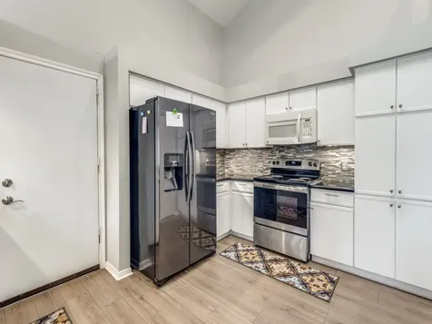 39 N Lakeridge Circle The Woodlands TX 77381