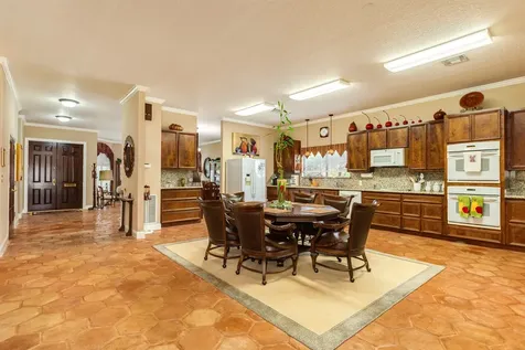 42 W Dansby Drive Galveston TX 77551