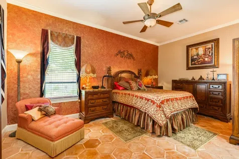 42 W Dansby Drive Galveston TX 77551