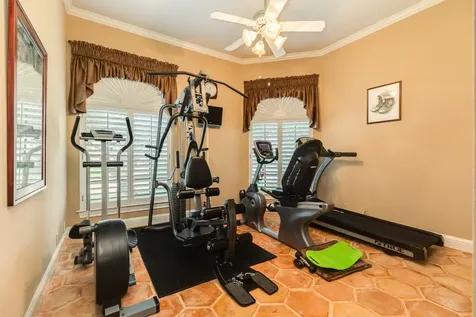 42 W Dansby Drive Galveston TX 77551
