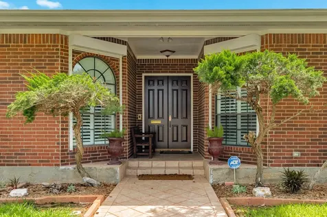 42 W Dansby Drive Galveston TX 77551
